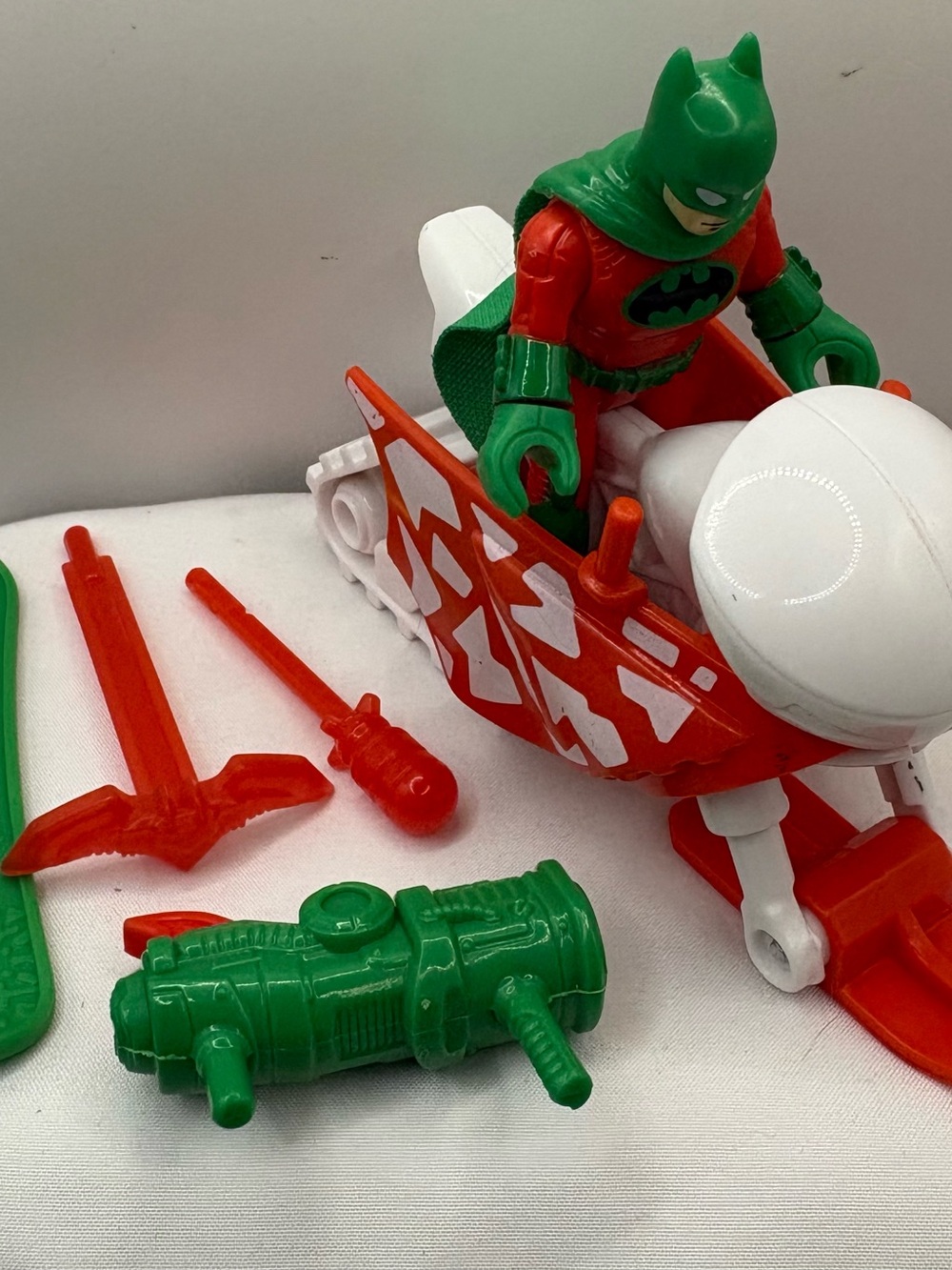 Imaginext DC Super Friends Green/Red Batman & Snow Mobile figure
